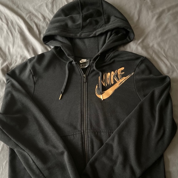 Nike Tops - Nike zip up hoodie